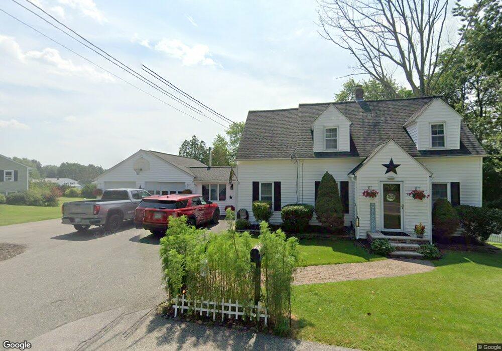 74 Bridge St, Salem, NH 03079 - photo 1