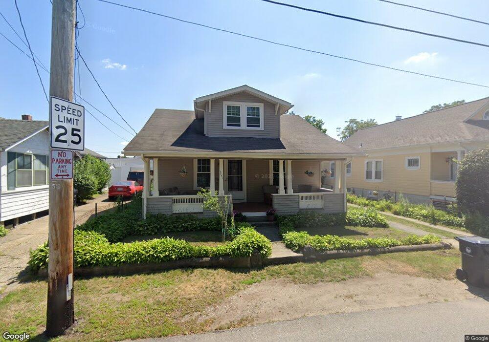 591 Daggett Ave, Pawtucket, RI 02861 - photo 1