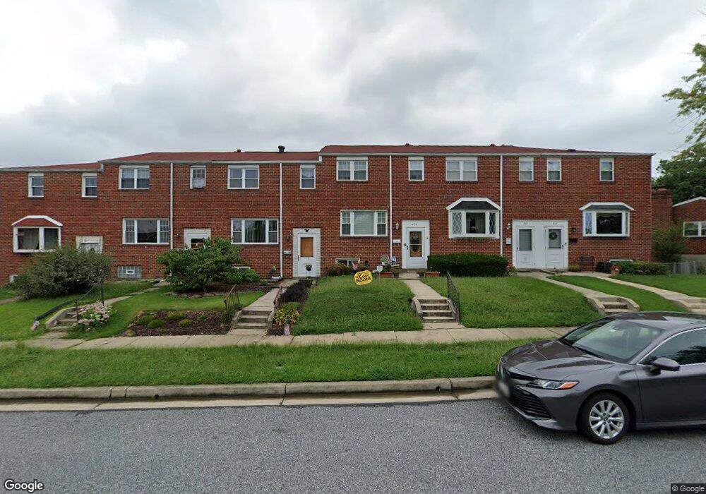 909 Regina Dr, Halethorpe, MD 21227 - photo 1