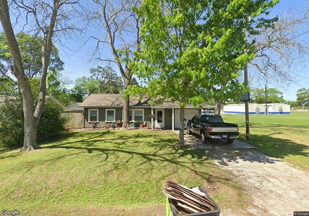 1400 Elm Ave, Bay City, TX 77414 - photo 1