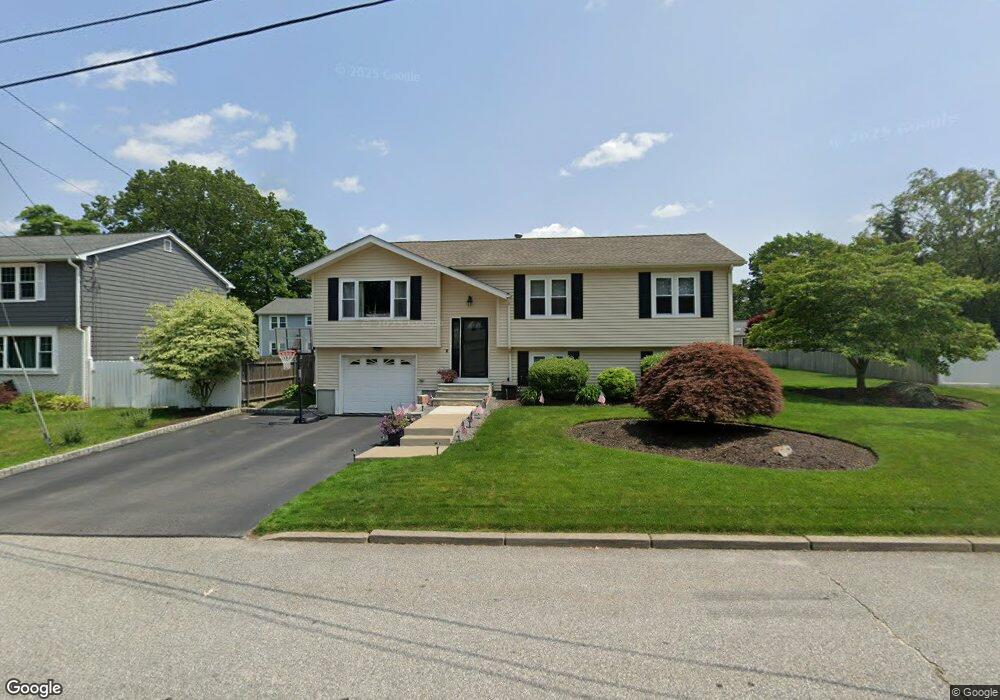 16 Daisy Ct, Cranston, RI 02920 - photo 1