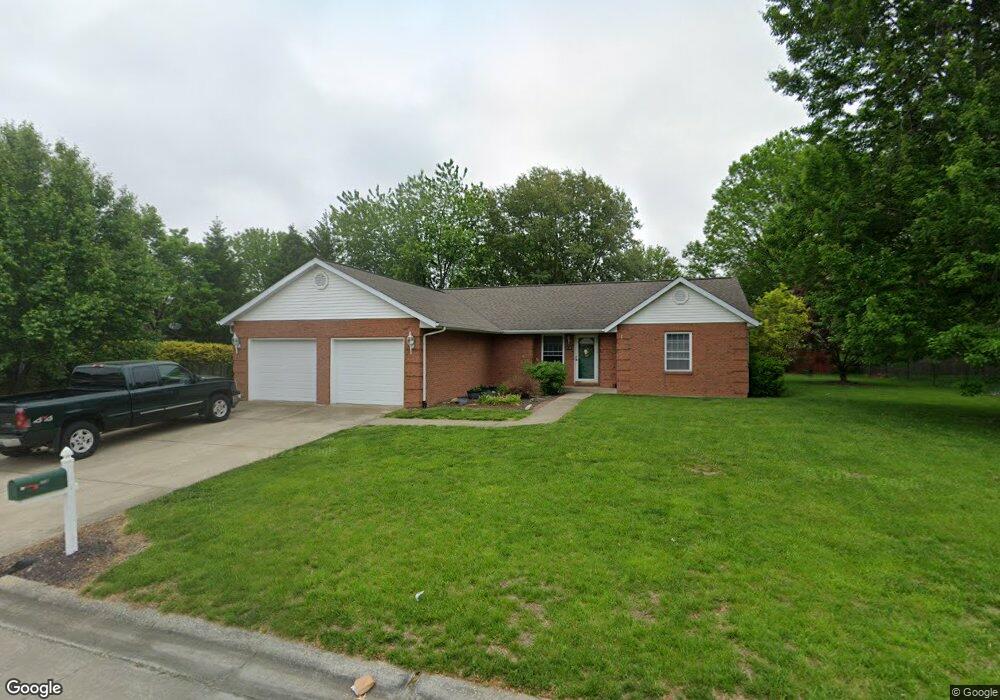 712 Oak Brook Dr, Freeburg, IL 62243 - photo 1