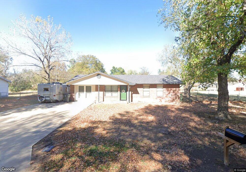 1115 W Skelton St, Okmulgee, OK 74447 - photo 1