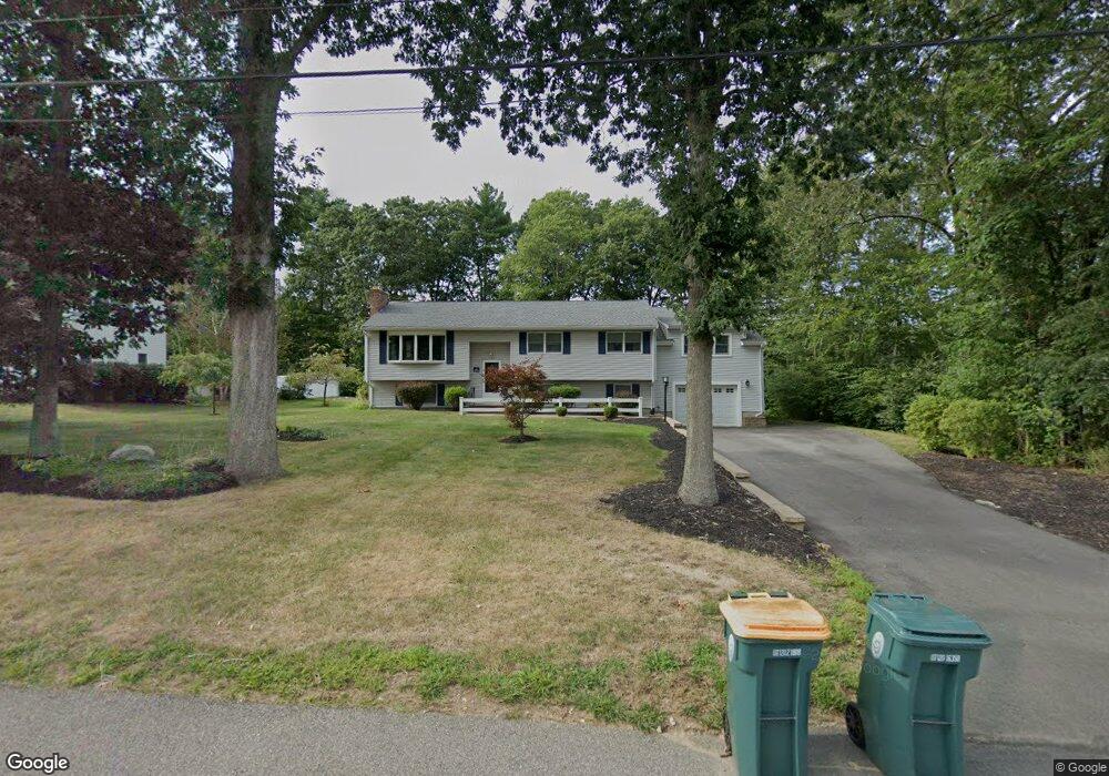 43 Crabtree Ln, Abington, MA 02351 - photo 1