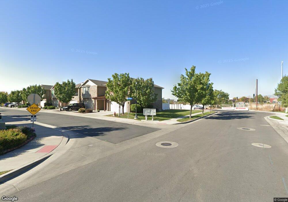 293 E Twin Bridges Ln, Midvale, UT 84047 - photo 1