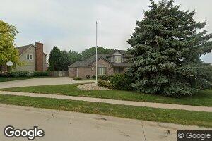 12815 Eagle Run Dr, Omaha, NE 68164