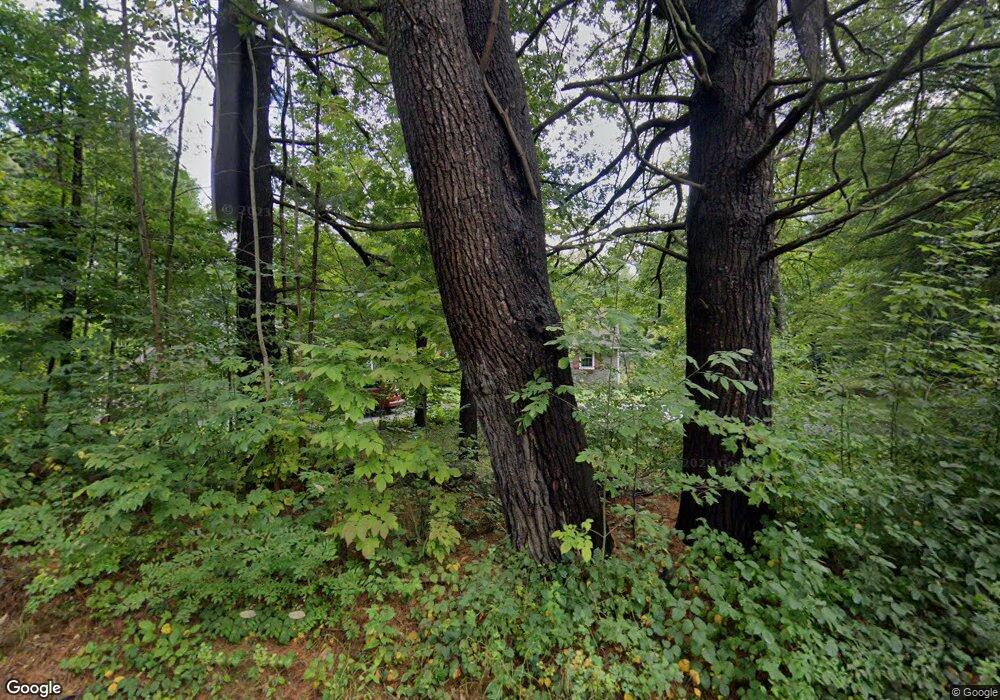 305 Dearborn Rd, Pembroke, NH 03275 - photo 1