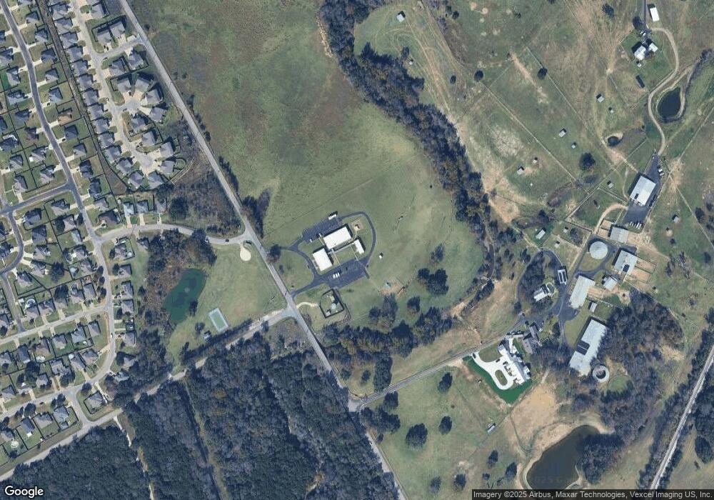 603 Meander Rd, Granbury, TX 76049 - photo 1