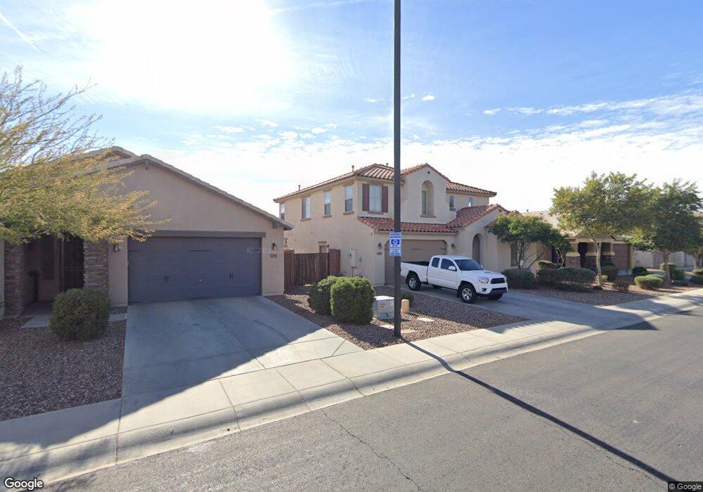 2215 E Gillcrest Rd, Gilbert, AZ 85298 - photo 1