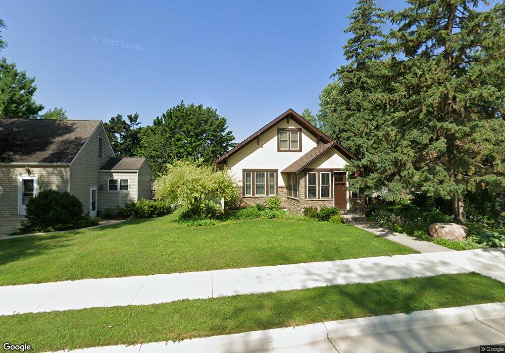 805 Pillsbury Ave, Albert Lea, MN 56007 - photo 1