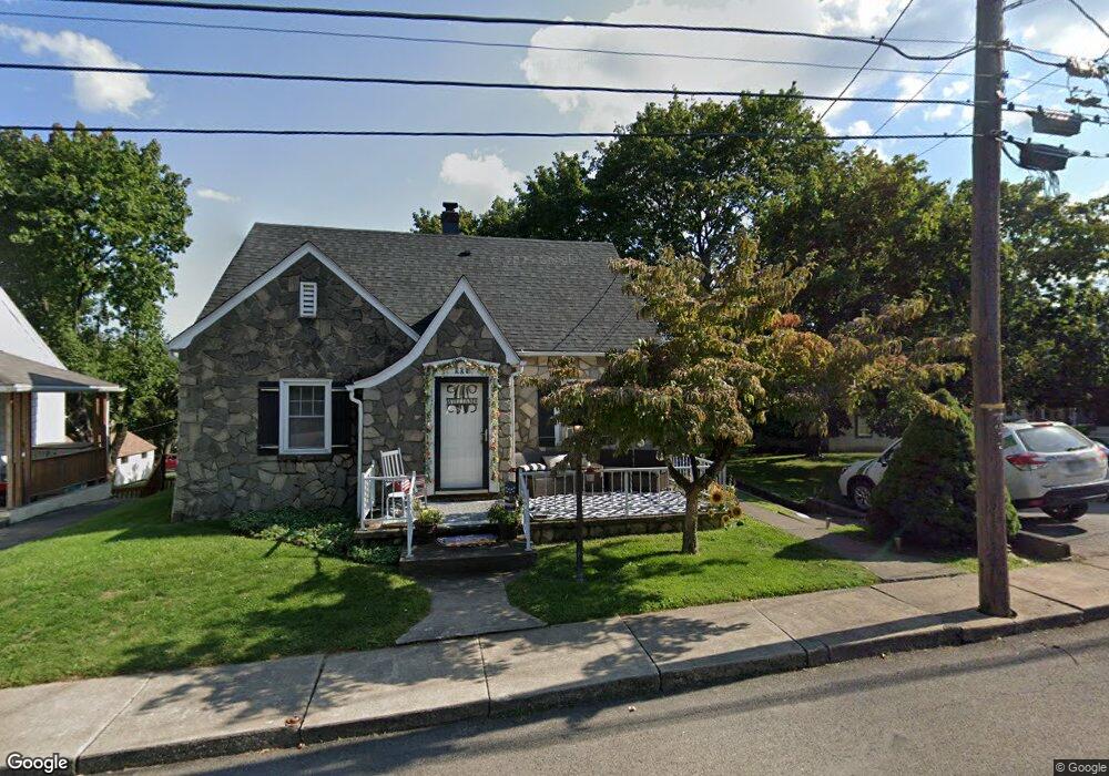 116 E Laurel Ave, Pen Argyl, PA 18072 - photo 1