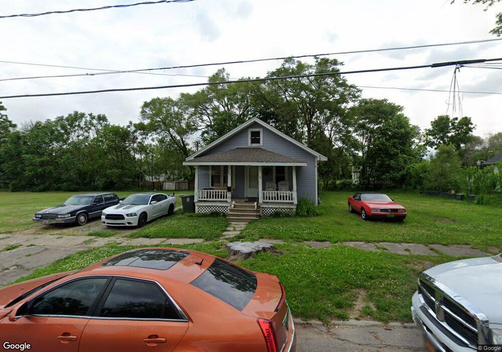 1633 Belle Ave, Flint, MI 48506 - photo 1