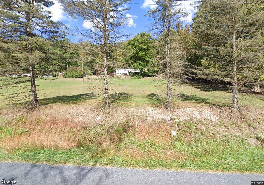 427 Laurel Grove Rd, New Bloomfield, PA 17068 - photo 1