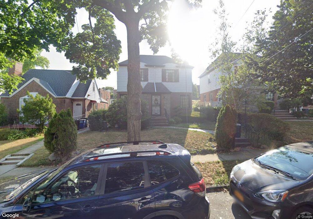 8213 166th St, Jamaica, NY 11432 - photo 1