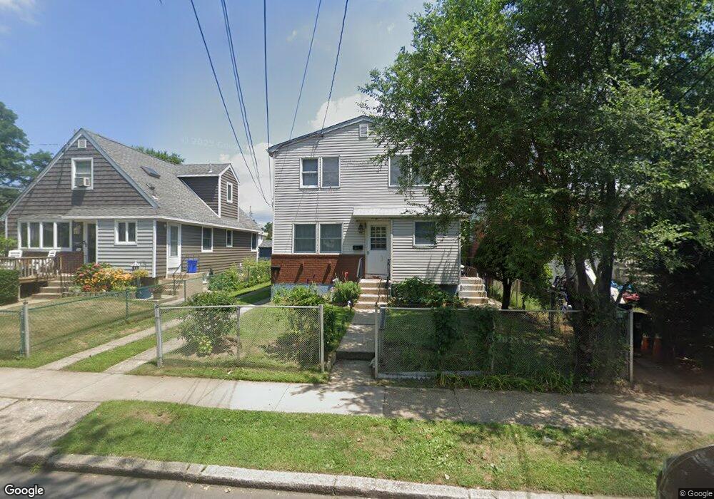 26 Dunwood Rd, Port Washington, NY 11050 - photo 1