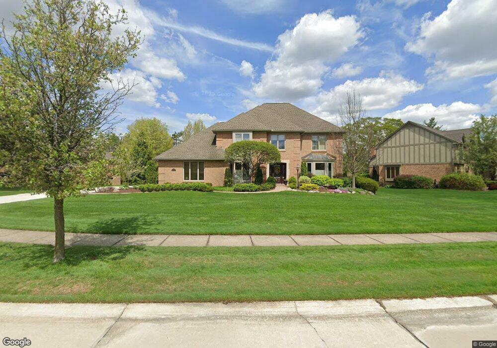 4358 Birch Run Dr, Troy, MI 48098 - photo 1