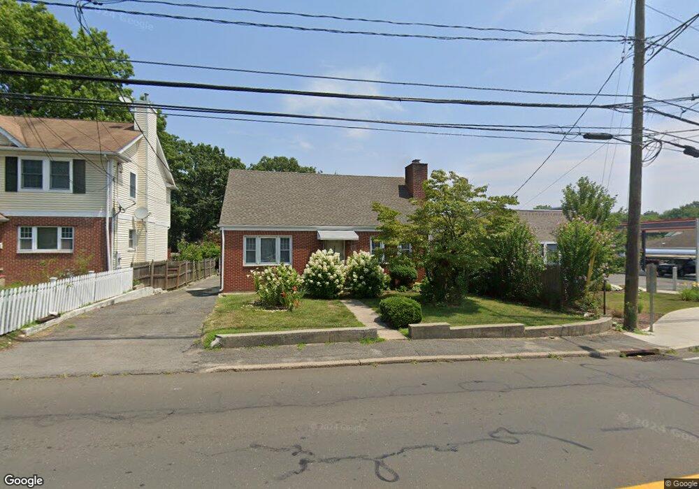 629 Newfield Ave, Stamford, CT 06905 - photo 1