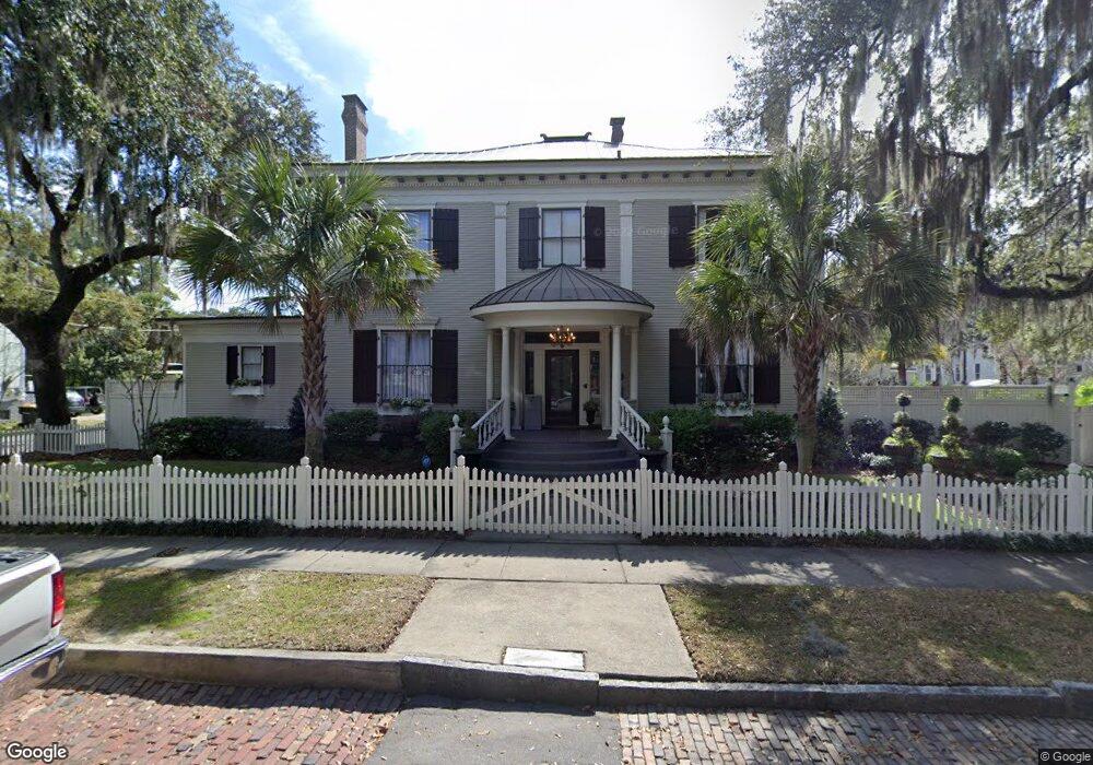 121 W 36th St, Savannah, GA 31401 - photo 1