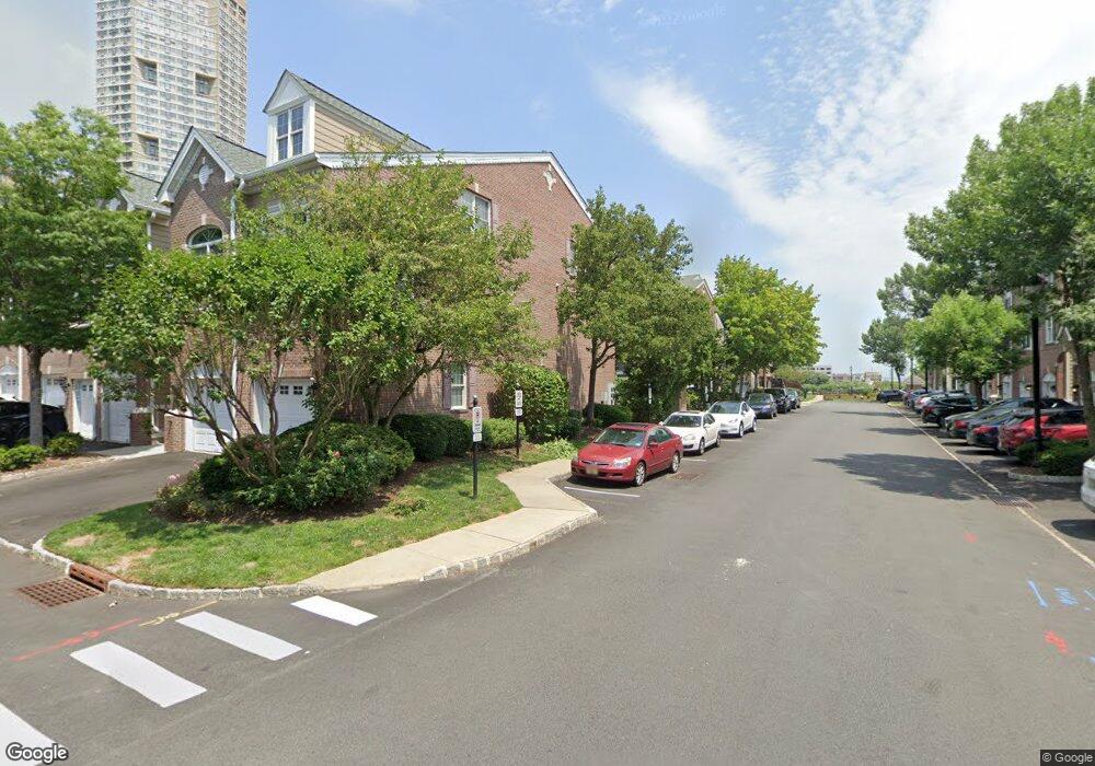 95 Abbie Ct unit E1, West New York, NJ 07093 - photo 1