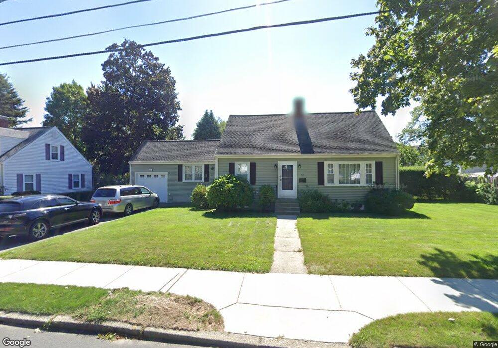 201 Adams Ave, West Newton, MA 02465 - photo 1