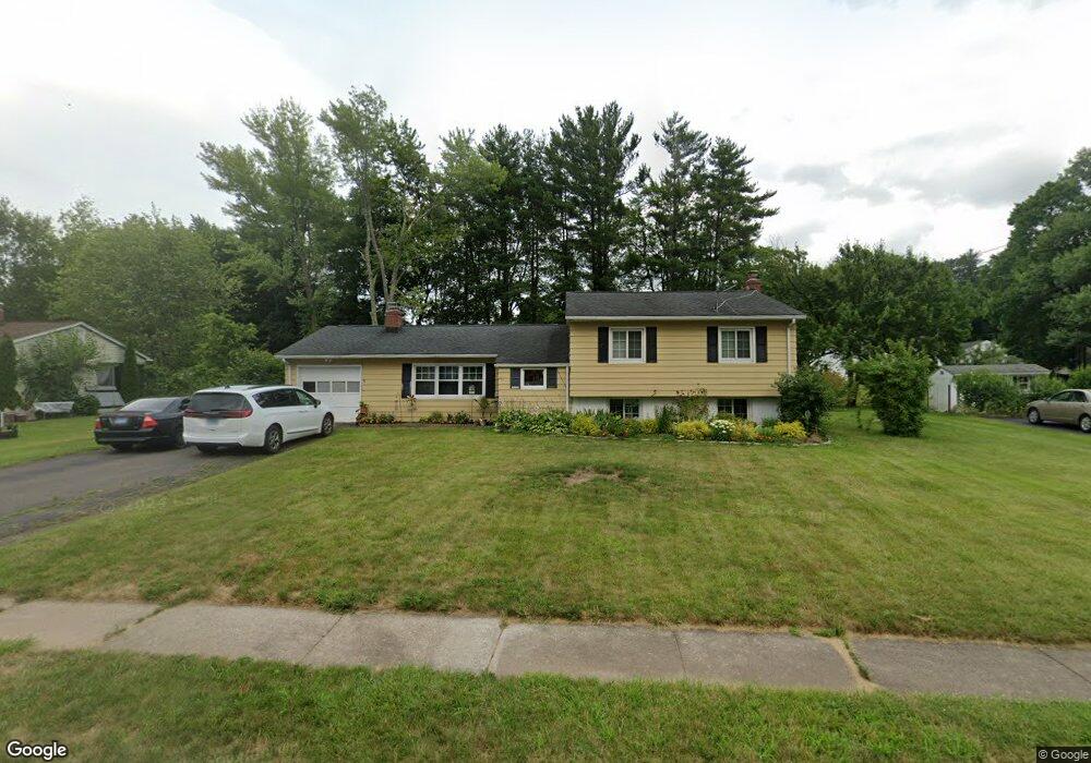 31 Applewood Rd, Bloomfield, CT 06002 - photo 1