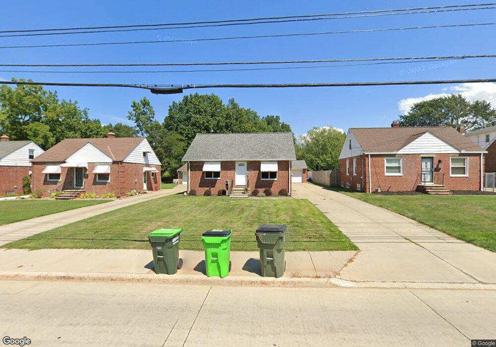 1831 Rockefeller Rd, Wickliffe, OH 44092 - photo 1