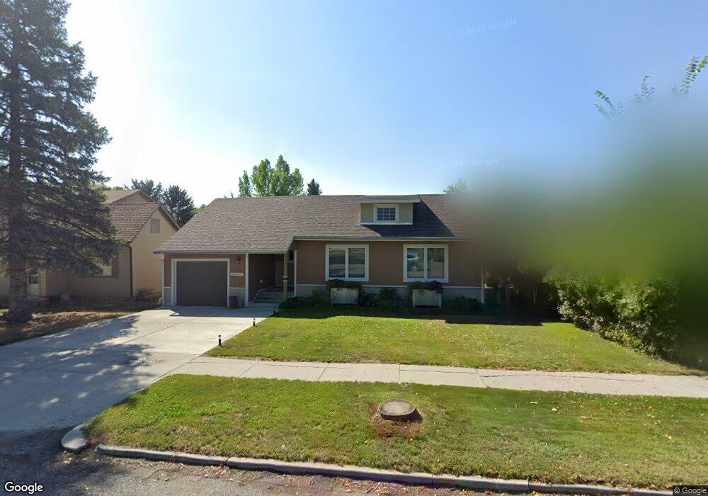 37 W 4th Ave N, Columbus, MT 59019 - photo 1