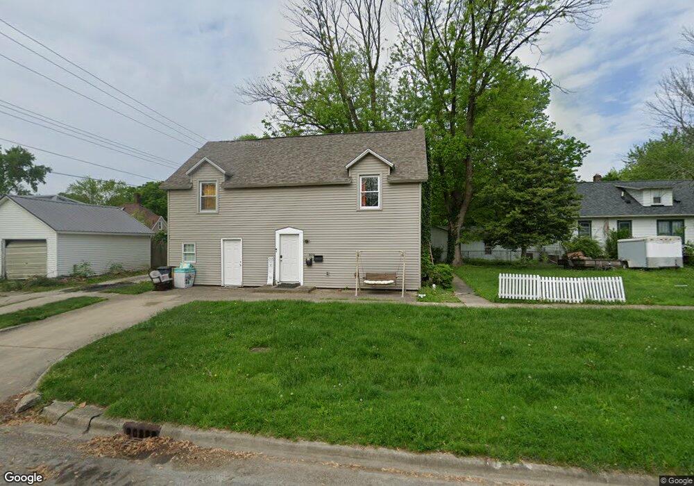 309 S 9th St, Mattoon, IL 61938 - photo 1