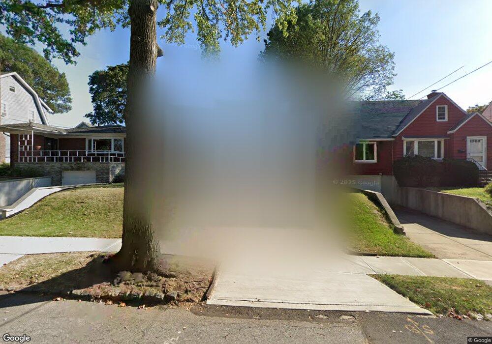 198 Kemball Ave, Staten Island, NY 10314 - photo 1