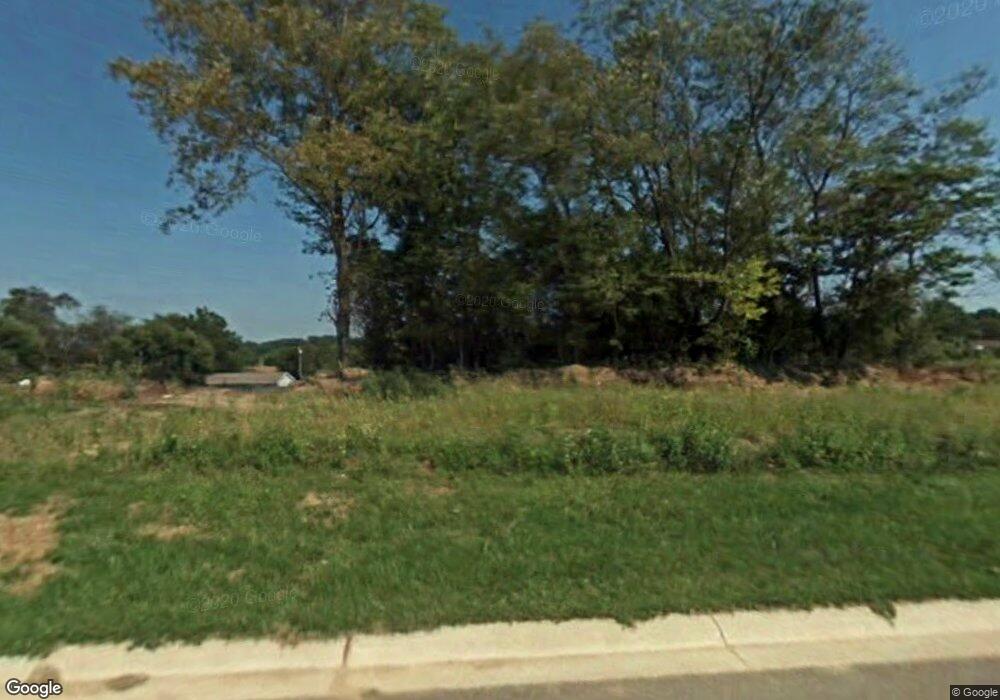 1627 Summit Dr, La Porte, IN 46350 - photo 1