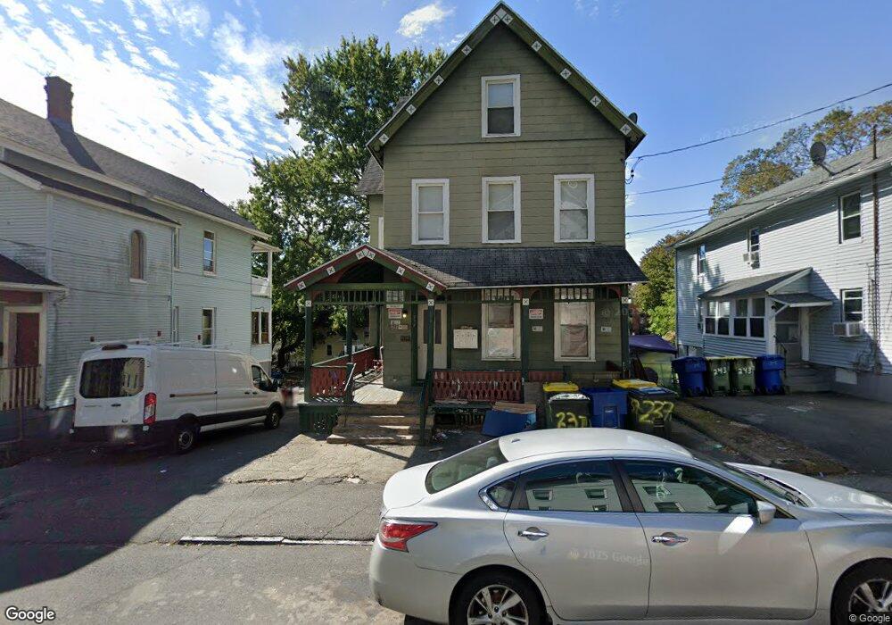 237 Bishop St unit 1ST, Waterbury, CT 06704 - photo 1