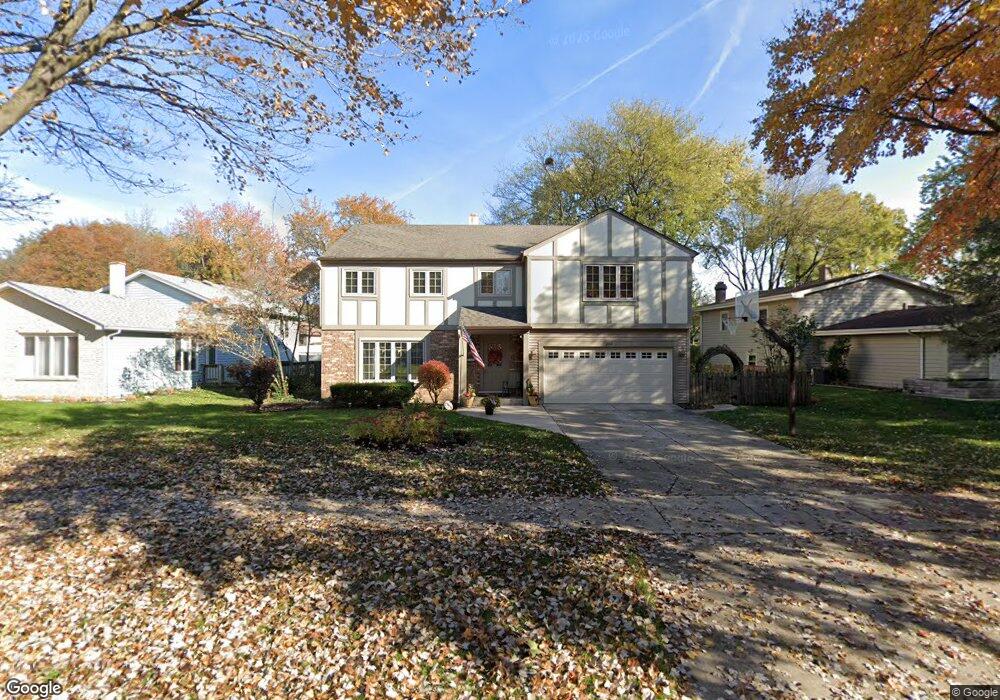 256 Bay Colony Dr, Naperville, IL 60565 - photo 1