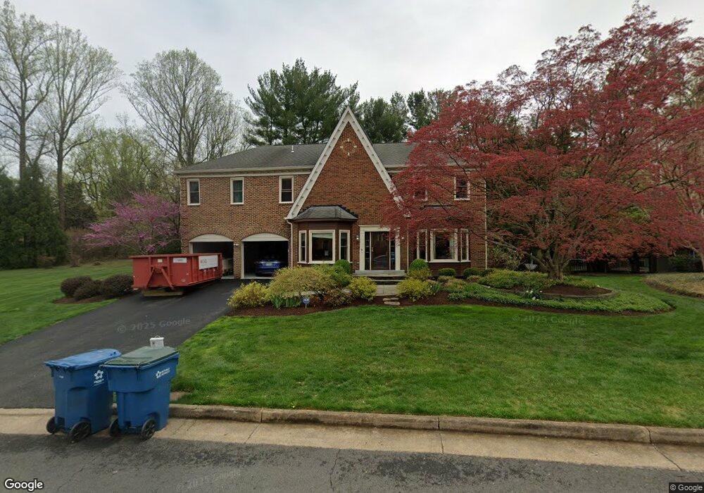 1015 Northwoods Trail, McLean, VA 22102 - photo 1