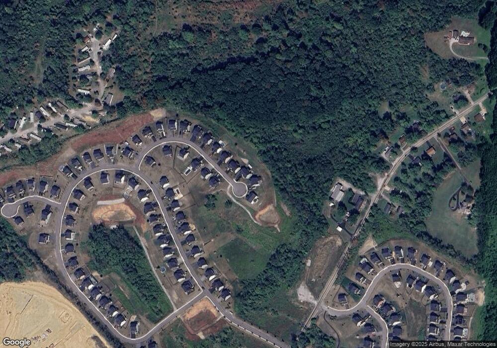 423 Creekside Ct, Eighty Four, PA 15330 - photo 1