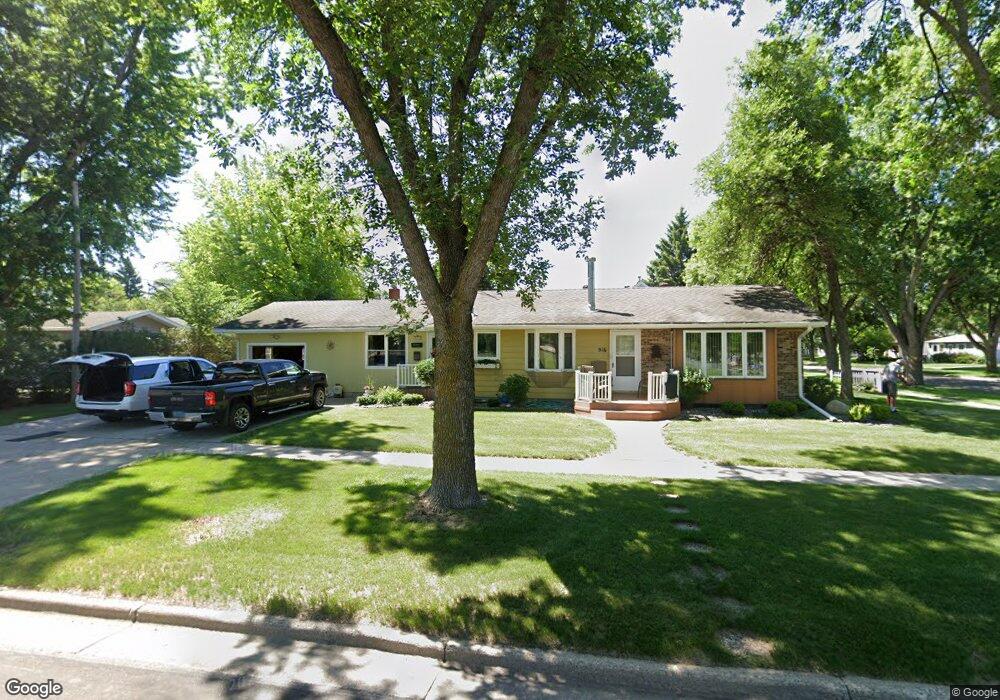 916 29th Ave N, Fargo, ND 58102 - photo 1