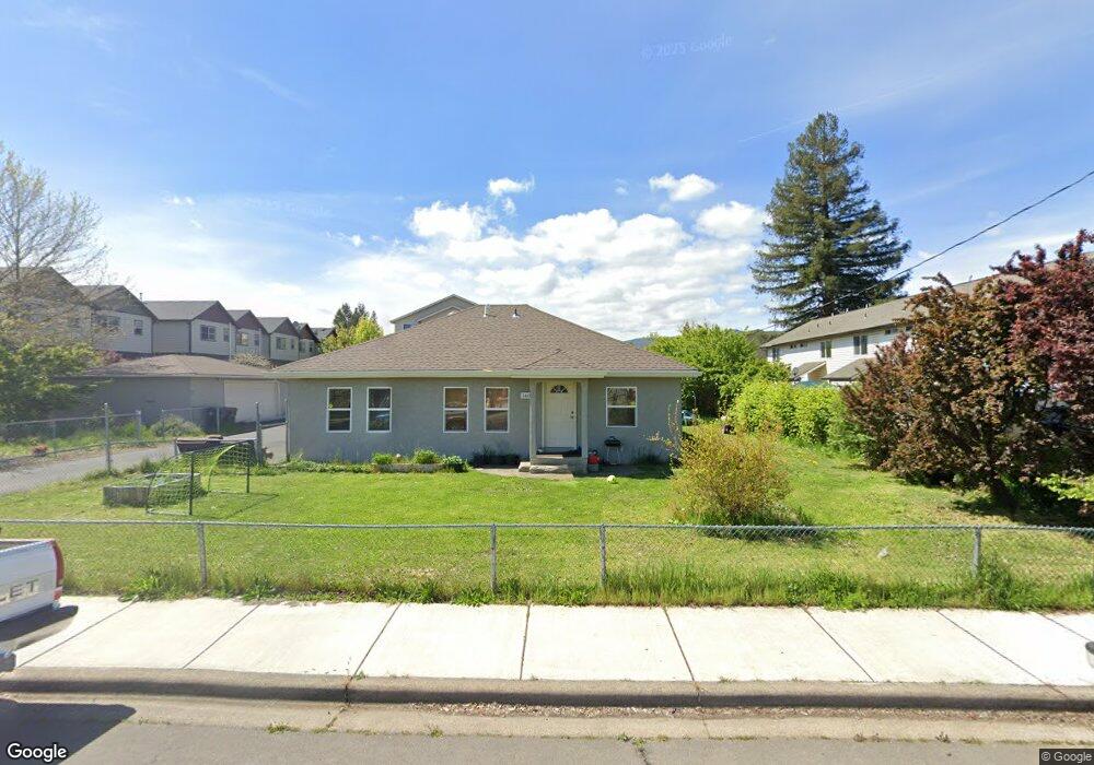 160 Haskell St unit 3, Central Point, OR 97502 - photo 1