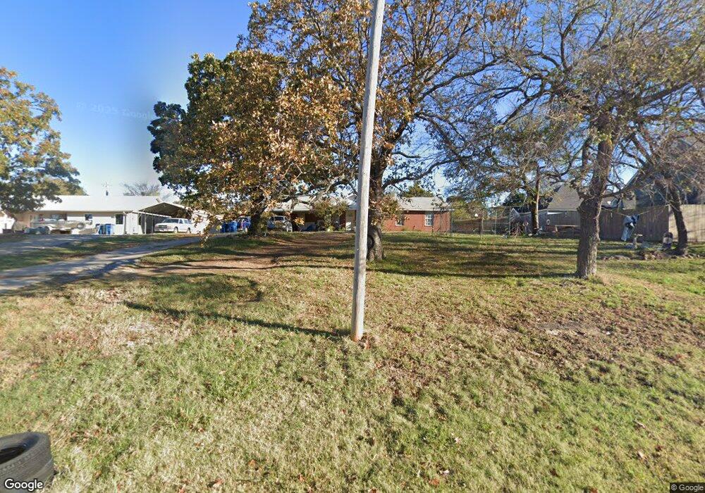 505 W Ottawa Ave, McAlester, OK 74501 - photo 1