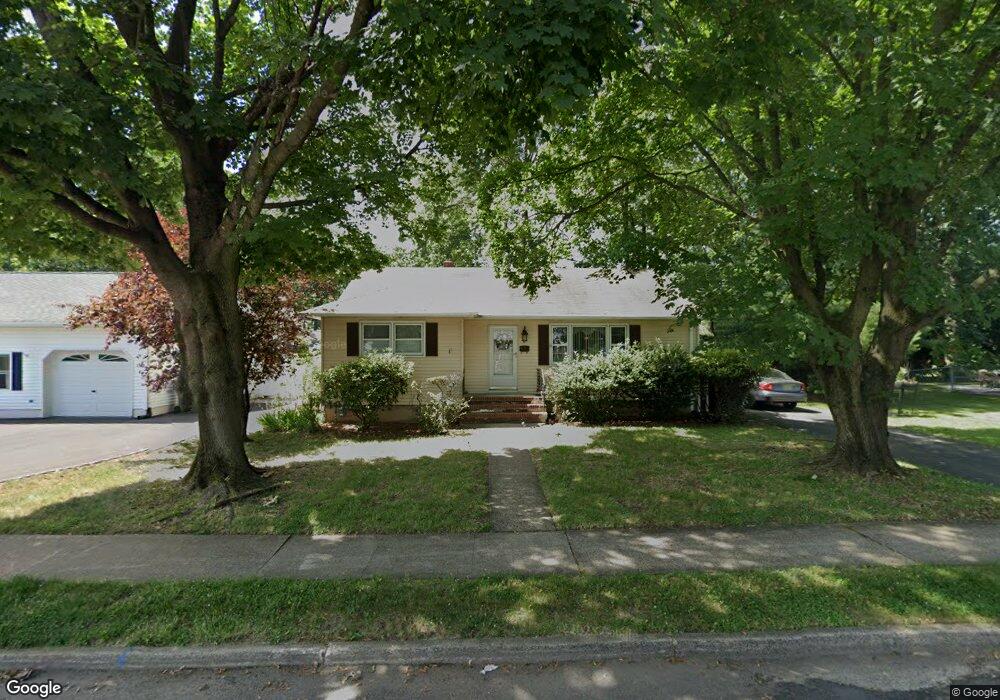 40 Clipper Ave, Edison, NJ 08817 - photo 1