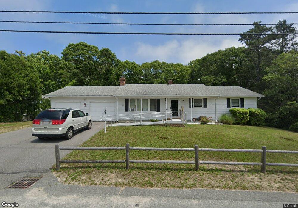 21 Gitche Gumee Rd, Buzzards Bay, MA 02532 - photo 1