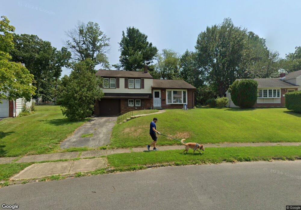 914 Eisenhower Ave, Woodlyn, PA 19094 - photo 1