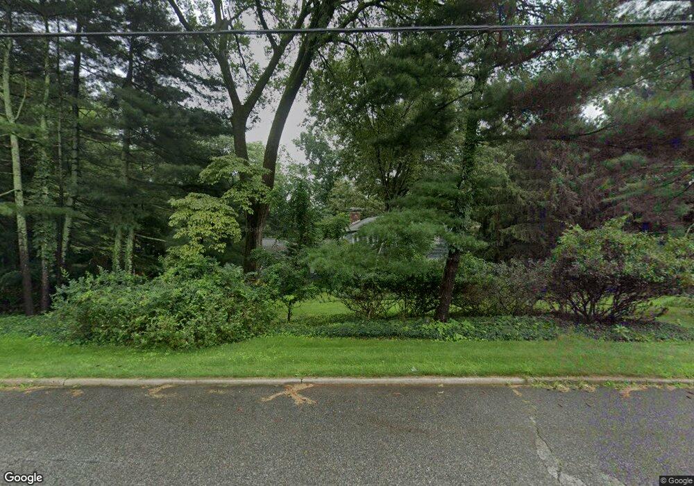 694 Ginger Ln, Franklin Lakes, NJ 07417 - photo 1