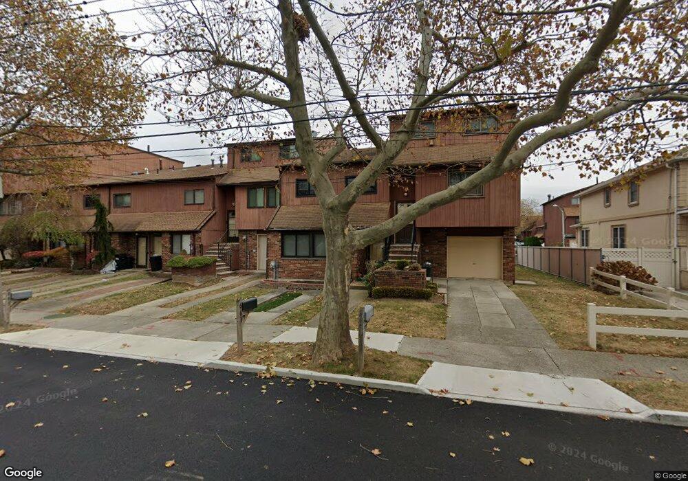 663 Britton Ave unit 6, Staten Island, NY 10304 - photo 1