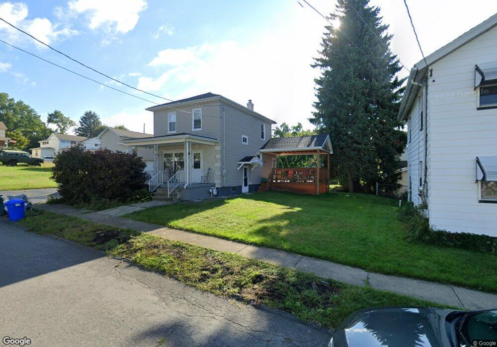 609 W Elm St, Dunmore, PA 18512 - photo 1