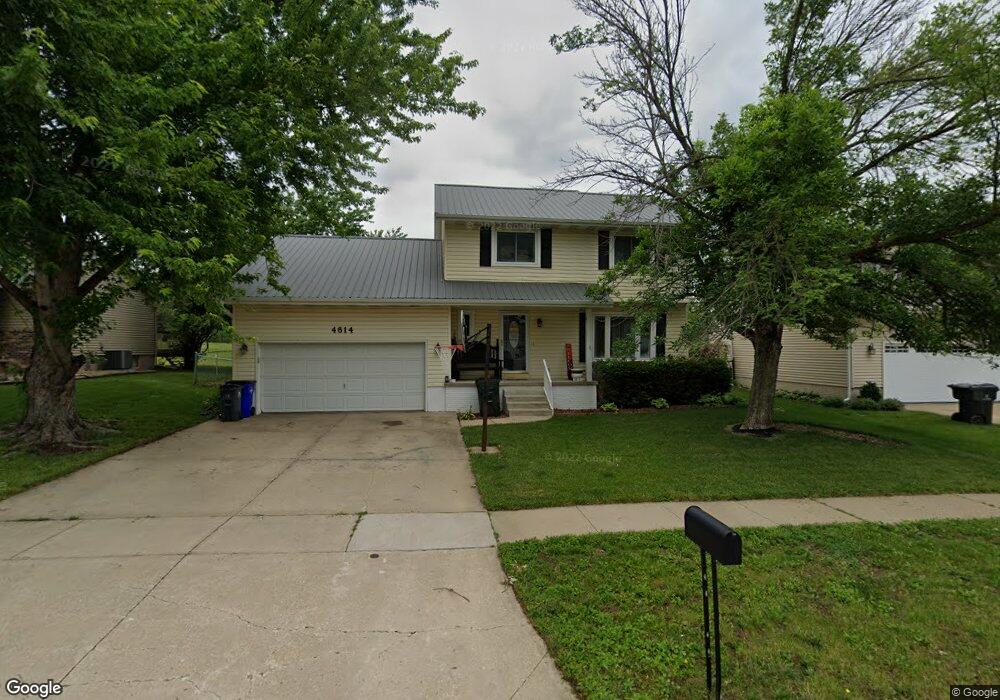 4614 Pearl Ave NW, Cedar Rapids, IA 52405 - photo 1