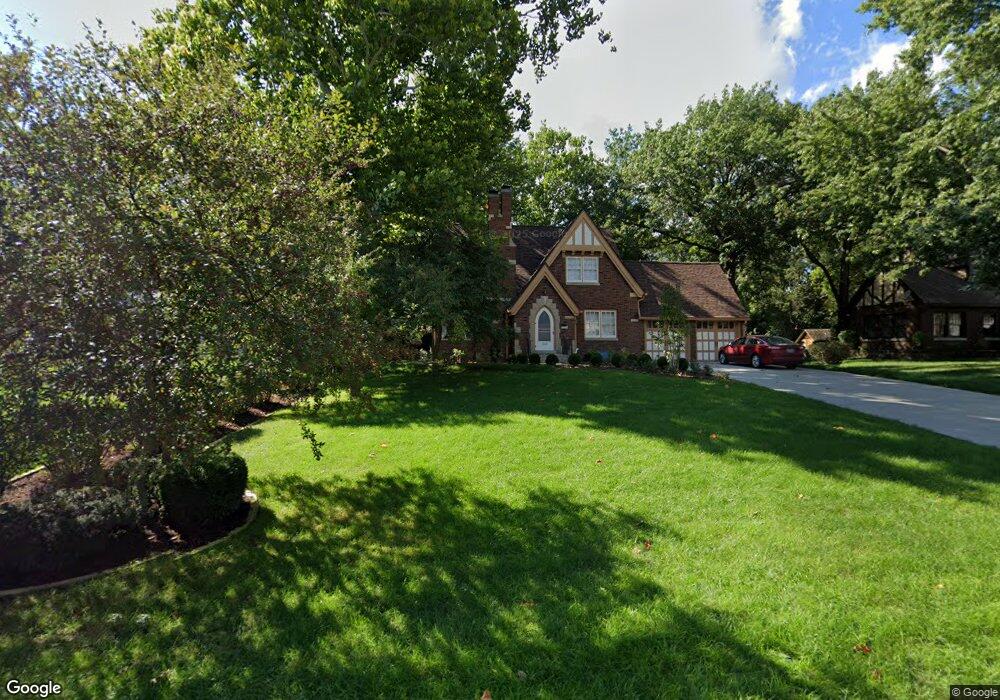 1804 38th St, Des Moines, IA 50310 - photo 1