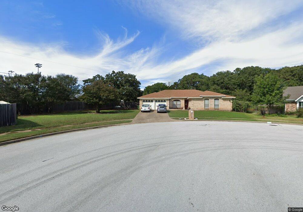 2085 Parkridge Dr, Hurst, TX 76054 - photo 1