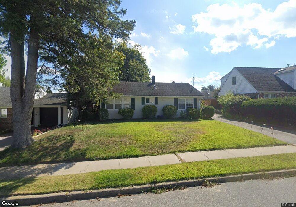 8 Mercadante Place, Glen Cove, NY 11542 - photo 1