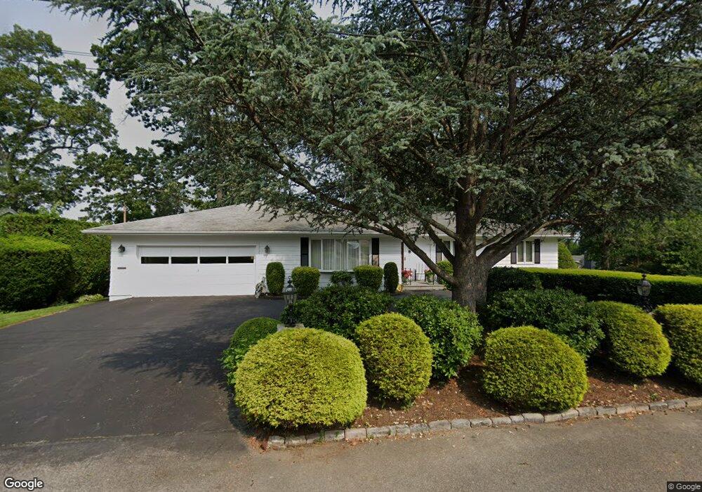 22 Dartmouth Rd, Cranston, RI 02920 - photo 1