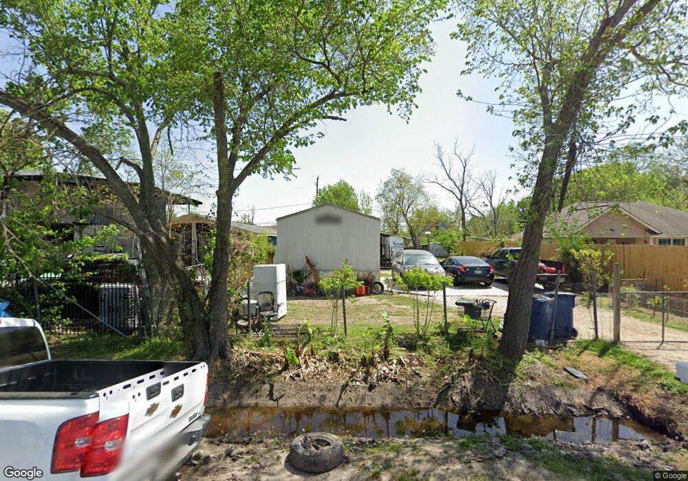 2428 Warwick Rd, Houston, TX 77093 - photo 1