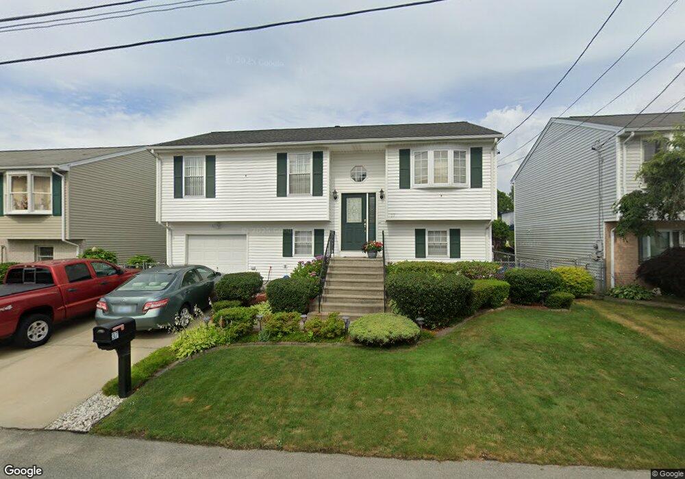 37 Macondray St, Cumberland, RI 02864 - photo 1